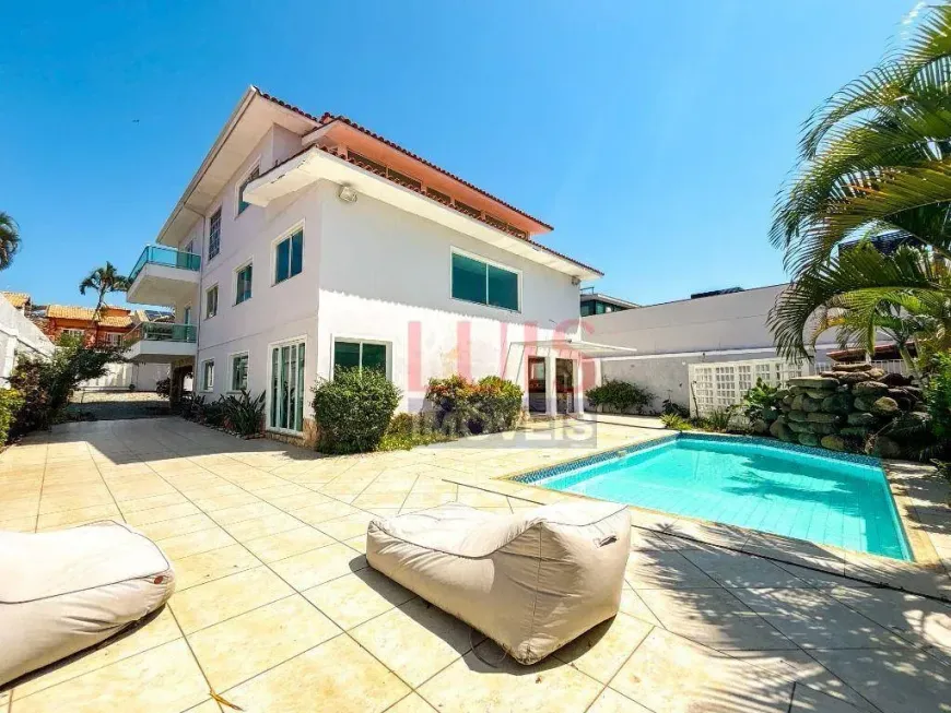 Foto do imóvel - Casa para alugar com 650 m², 4 quartos, 3 banheiros, 2 vagas