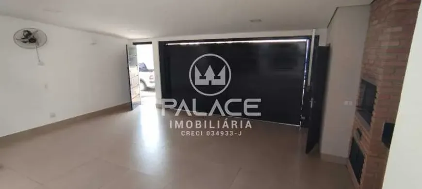 Foto do imóvel - Casa para alugar ou à venda com 2 quartos, 1 suíte, 3 banheiros, 2 vagas na garagem e 130 m² em