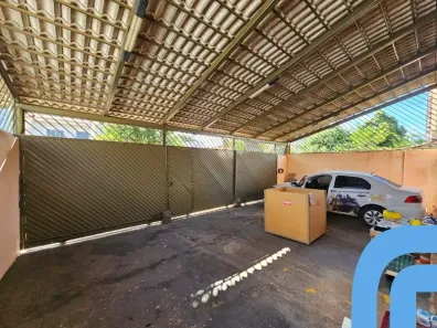 Casa com 3 Quartos à venda, 303m² no Jardim América, Goiânia