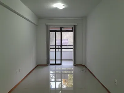 Apartamento com 2 Quartos para alugar, 115m² no Centro, Juiz de Fora