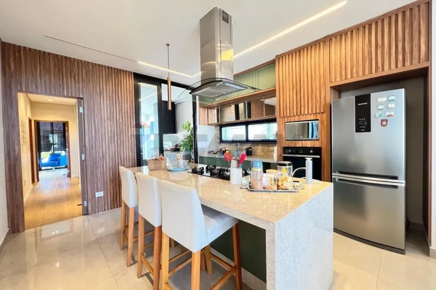 Foto do imóvel - Casa de condomínio para alugar com 230 m², 4 quartos, 4 banheiros