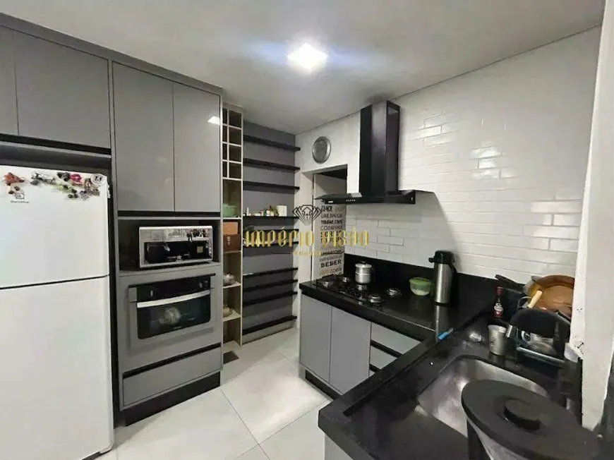 Foto do imóvel - Casa para comprar com 130 m², 3 quartos, 2 banheiros, 4 vagas
