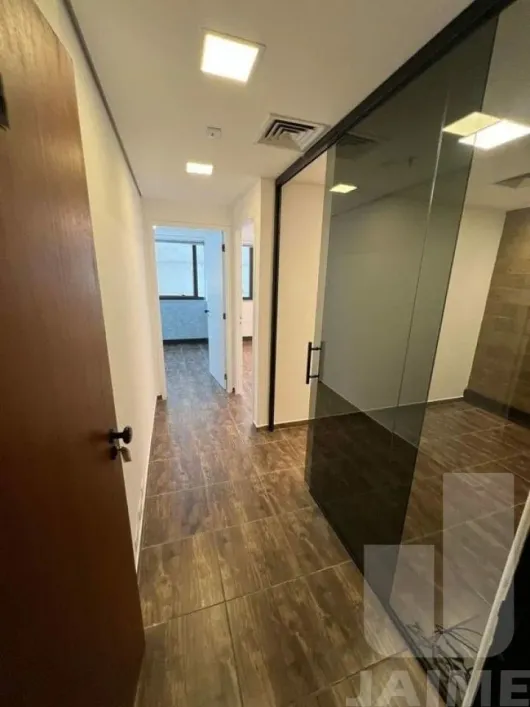Foto do imóvel - Imóvel comercial à venda com 42 m², 2 banheiros e 2 vagas na garagem próximo à Estação Clínicas.