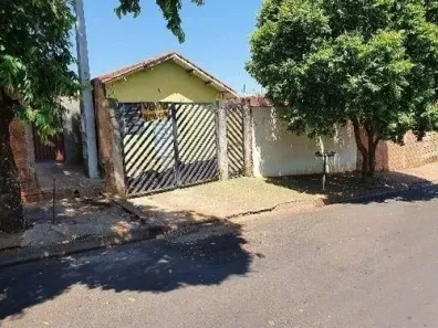 Casa com 2 Quartos à venda, 54m² no Itápolis, Itápolis