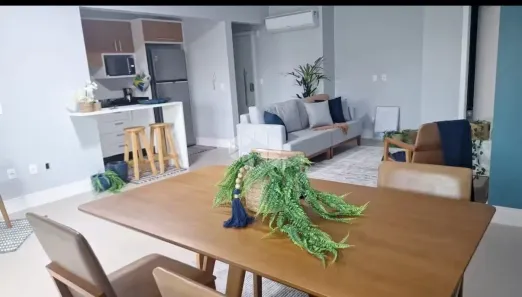 Apartamento com 3 Quartos à venda, 95m² no Jurerê, Florianópolis