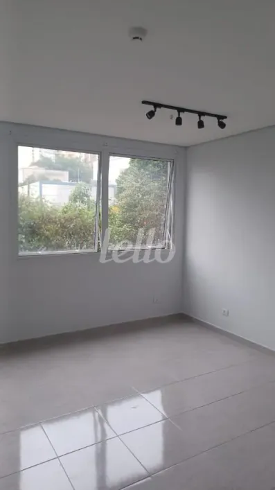 Foto do imóvel - Sala/Conjunto/Escritório para alugar com 37 m², 1 banheiro e 1 vaga na garagem próximo ao Metrô.
