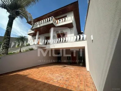 Casa com 5 Quartos à venda, 400m² no Tabajaras, Uberlândia