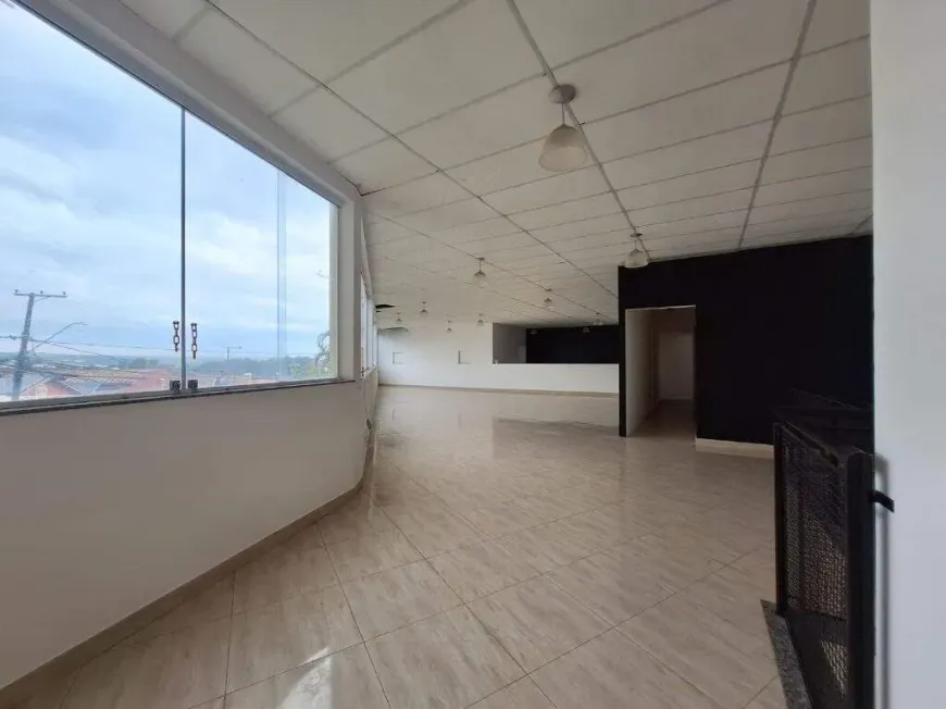 Foto do imóvel - Ponto comercial/Loja/Box para alugar com 242 m², 4 banheiros, 2 vagas