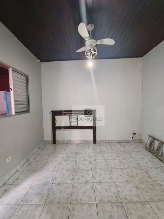 Foto do imóvel - Casa para comprar com 70 m², 3 quartos, 1 banheiro