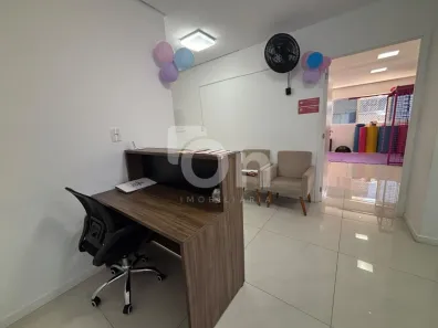 Conjunto Comercial / Sala à venda, 77m² no Centro, Florianópolis