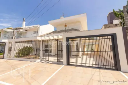 Casa com 3 Quartos à venda, 217m² no Centro, Canoas