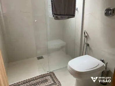 Sobrado com 4 Quartos à venda, 394m² no Vila Celeste, Uberaba