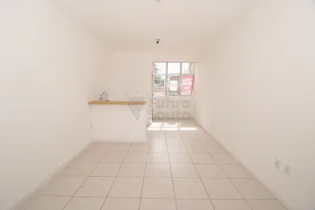 Kitnet com 1 Quarto à venda, 33m² no Centro, Pelotas