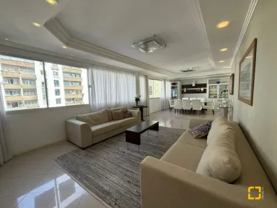Apartamento com 2 Quartos à venda, 219m² no Centro, Florianópolis