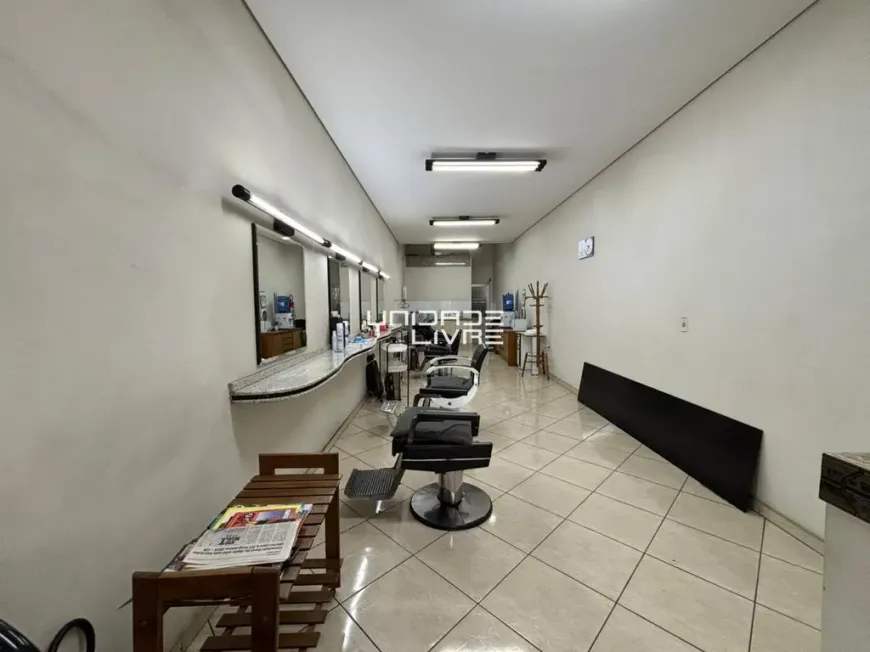 Foto do imóvel - Ponto comercial para alugar com 50 m², 1 banheiro e próximo à Estação Mogi Das Cruzes em