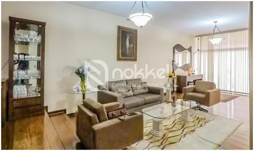 Foto do imóvel - Casa para alugar com 4 quartos, 2 suítes, 5 banheiros e 8 vagas na garagem em