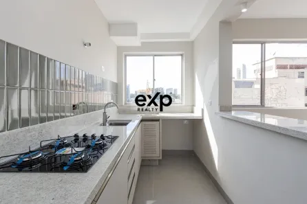 Apartamento com 2 Quartos à venda, 59m² no Centro, Curitiba