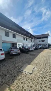 Conjunto Comercial / Sala para alugar, 52m² no Centro, Lauro de Freitas