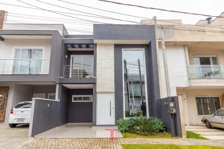 Sobrado com 2 Quartos para venda ou aluguel, 100m² no Pinheirinho, Curitiba