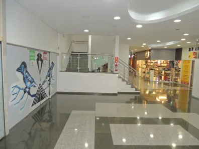 Loja / Salão / Ponto Comercial para venda ou aluguel, 52m² no Centro, Curitiba