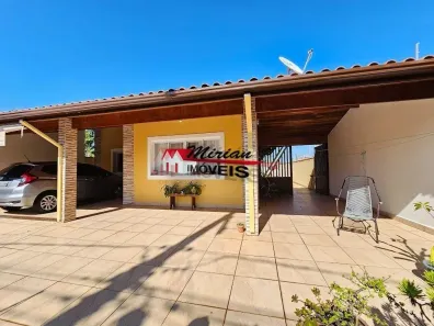 Casa com 3 Quartos à venda, 160m² no Centro, Peruíbe