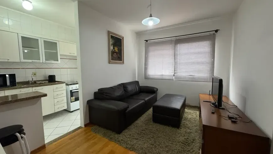 Foto do imóvel - Flat para alugar mobiliado, aceita animais, com 1 quarto e próximo à Estação Estudantes em