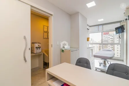Conjunto Comercial / Sala à venda, 30m² no Centro, Curitiba