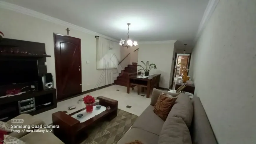Foto do imóvel - Sobrado para alugar com 4 quartos, 1 suíte, 250 m², 3 banheiros e 2 vagas em