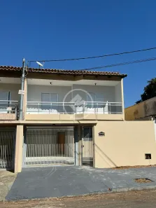 Sobrado com 3 Quartos à venda, 166m² no Jardim América, Goiânia