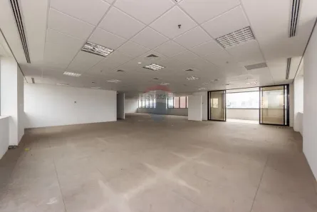 Conjunto Comercial / Sala à venda, 300m² no Parque Industrial Tomas Edson, São Paulo