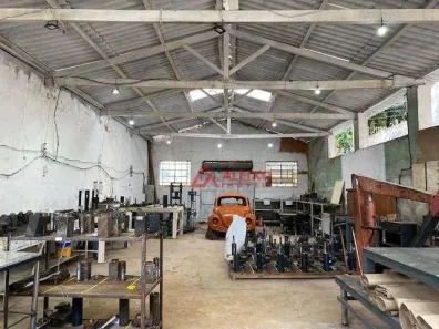 Galpão / Depósito / Armazém à venda, 210m² no Padre Eustáquio, Belo Horizonte