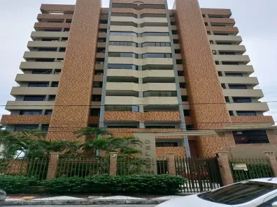 Apartamento com 6 Quartos à venda, 146m² no Guararapes, Fortaleza