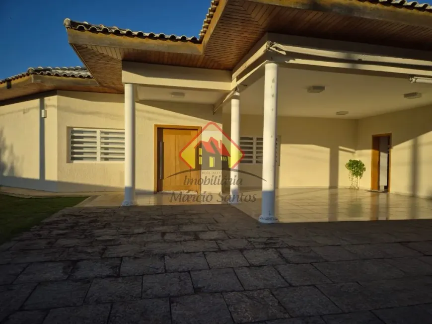 Foto do imóvel - Casa para alugar com 3 quartos, 3 suítes, 416 m², 3 banheiros e 12 vagas na garagem mobiliada.