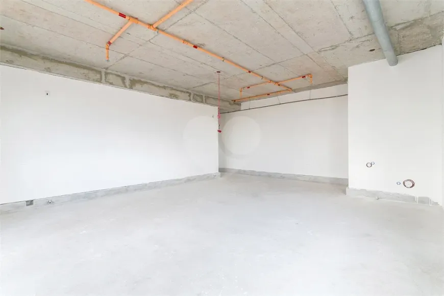 Foto do imóvel - Sala/Conjunto/Escritório à venda com 60 m², 2 banheiros e 2 vagas na garagem próximo à Estação.