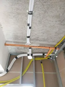 Conjunto Comercial / Sala para alugar, 76m² no Centro, Jacareí