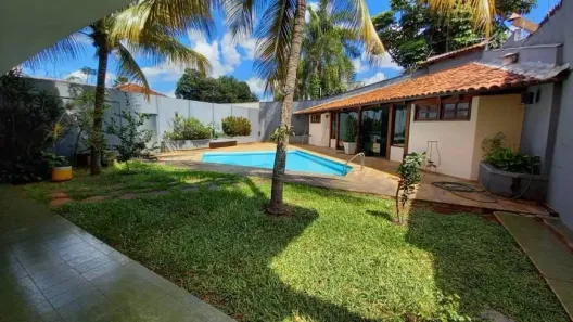 Casa com 4 Quartos à venda, 300m² no Tabajaras, Uberlândia