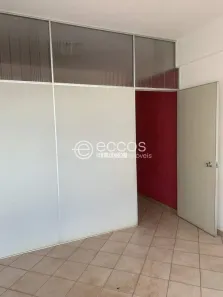 Conjunto Comercial / Sala à venda, 28m² no Centro, Uberlândia