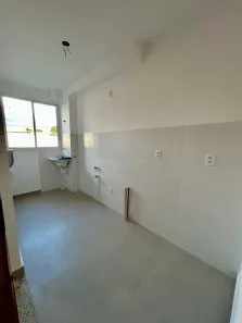 Apartamento com 2 Quartos para alugar, 45m² no Parque Tarumã, Maringá
