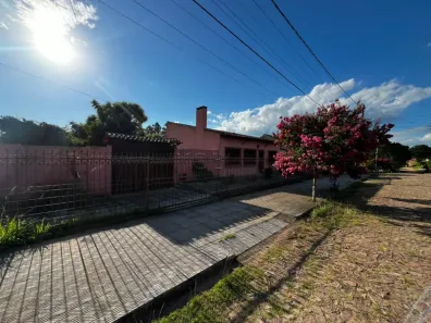 Casa com 3 Quartos à venda, 903m² no Centro, Bagé
