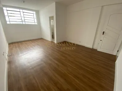 Loja / Salão / Ponto Comercial à venda, 30m² no Vila Guaianazes, São José dos Campos