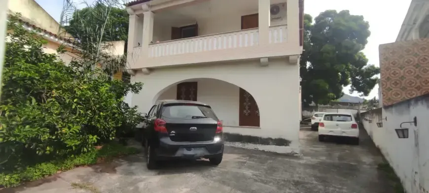 Foto do imóvel - Casa à venda com 4 quartos, 2 suítes, 264 m², 4 banheiros e 6 vagas próxima à Estação Olímpica.