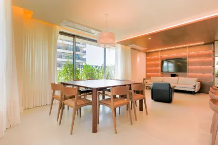 Apartamento com 3 Quartos à venda, 183m² no Centro, Joinville