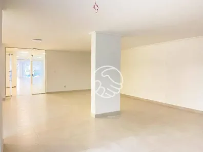 Loja / Salão / Ponto Comercial à venda, 29m² no Centro, Guarapari