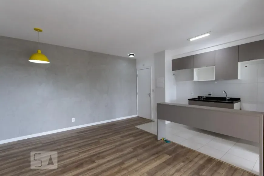 Foto do imóvel - Apartamento à venda com 2 quartos, 1 suíte, 2 vagas na garagem, varanda e piscina no condomínio.