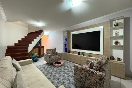 Sobrado com 3 Quartos à venda, 183m² no Parque Gerassi, Santo André