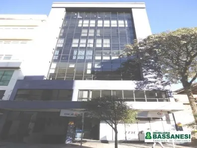 Conjunto Comercial / Sala à venda, 72m² no Centro, Caxias do Sul