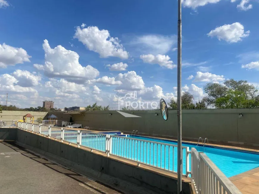 Foto do imóvel - Apartamento à venda com 2 quartos, 2 banheiros, piscina no condomínio e aceita animais em