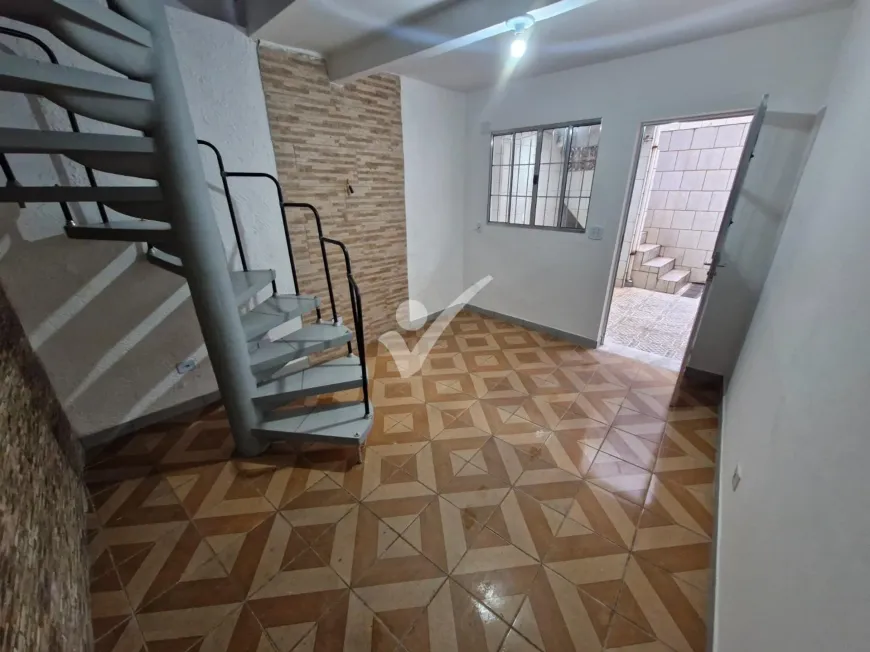 Foto do imóvel - Casa de condomínio para alugar com 2 quartos, 2 banheiros e 50 m² em