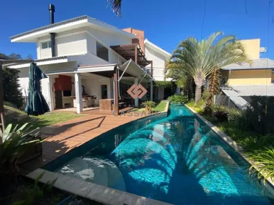 Casa de Condomínio com 4 Quartos à venda, 656m² no Cacupé, Florianópolis