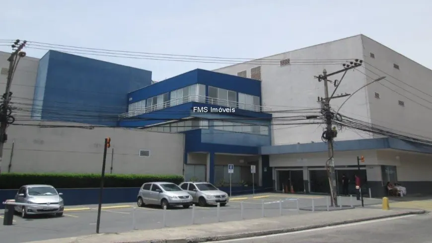Foto do imóvel - Galpão/Depósito/Armazém para alugar com 5657 m², 4 banheiros e 8 vagas na garagem próximo à.